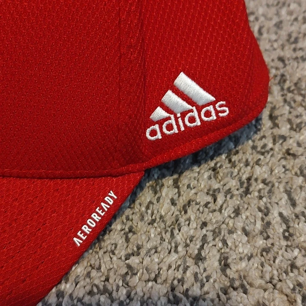 NWT Adidas Louisville Cardinals Hat